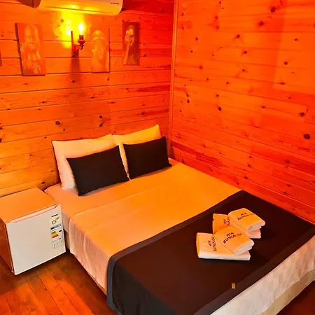 Ata Bungalow Bed and Breakfast *