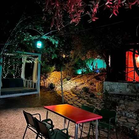 Ata Bungalow Bed and Breakfast Κας