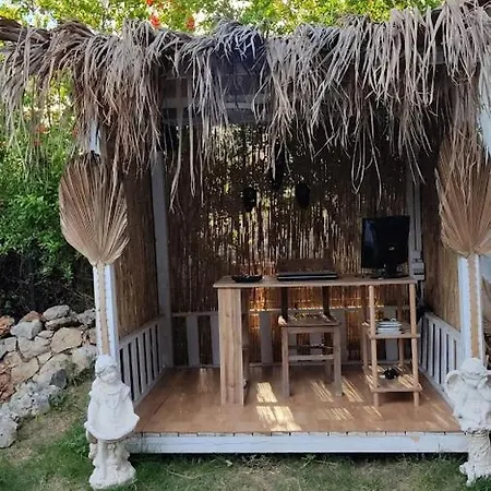 Bed and Breakfast Ata Bungalow *